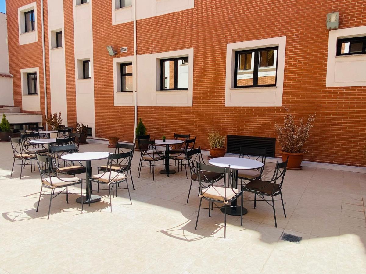 Hotel Equo Montesilvano Exterior foto