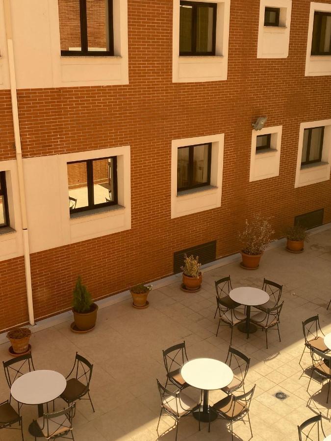 Hotel Equo Montesilvano Exterior foto
