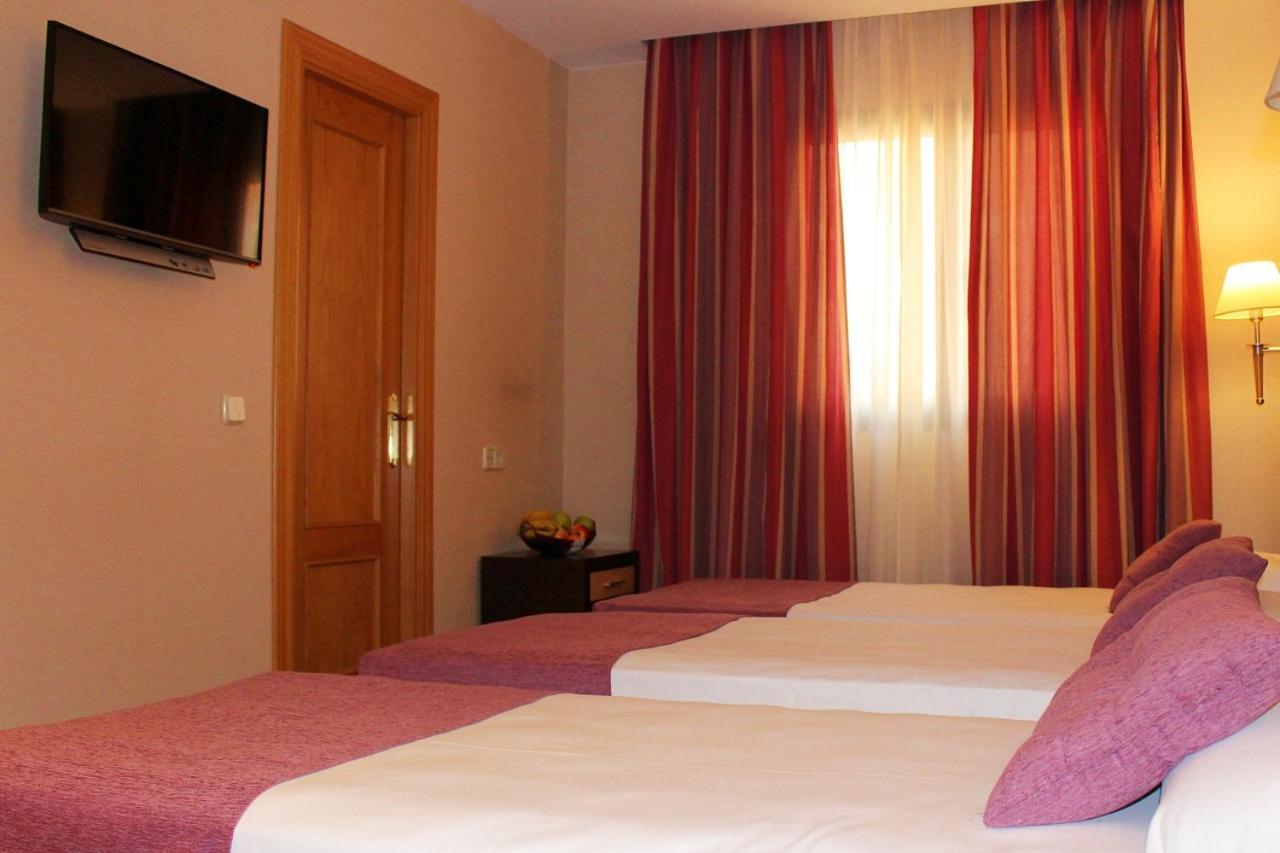 Hotel Equo Montesilvano Cameră foto